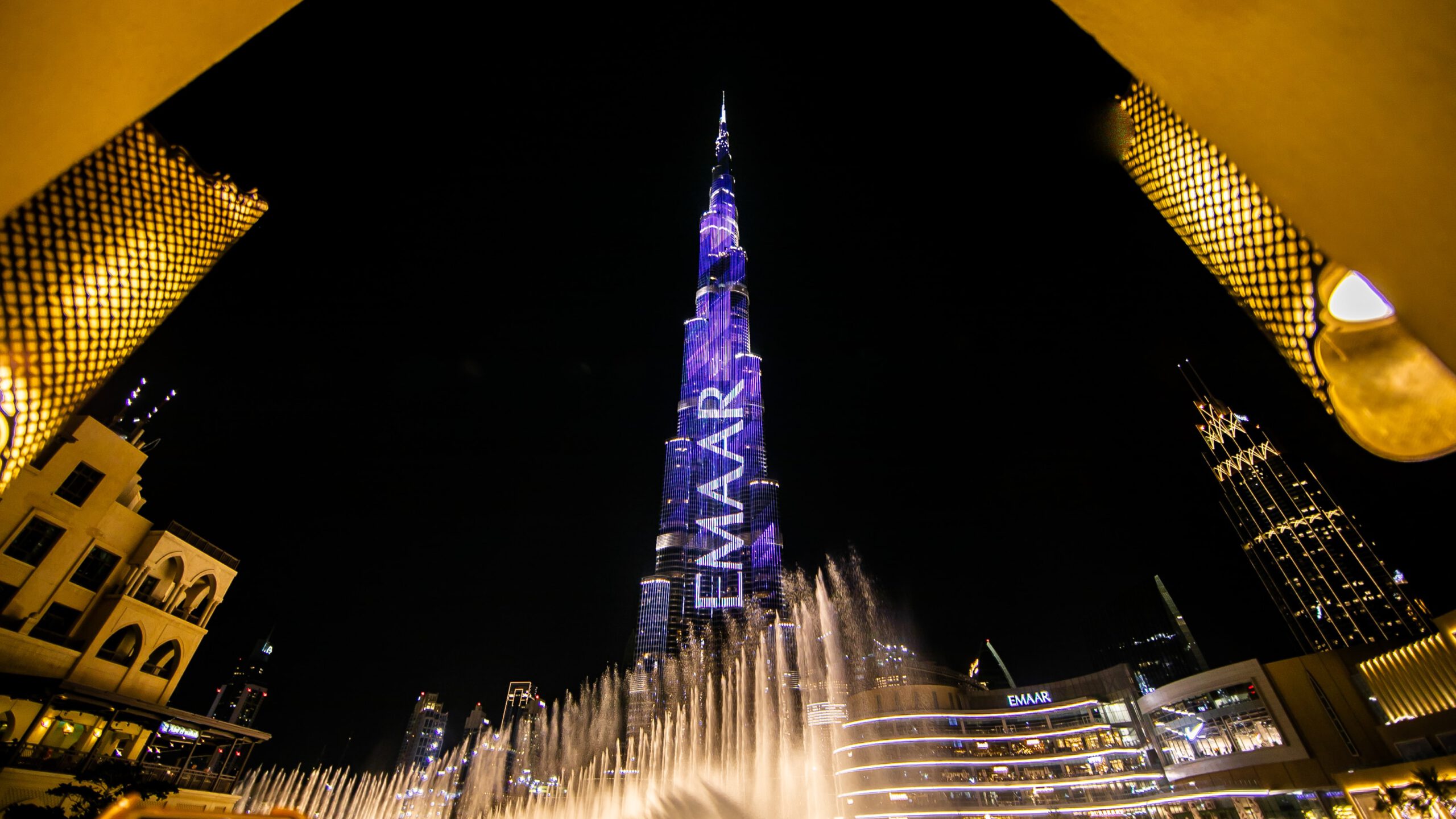 Бурдж-Халифа - На фоне Дубайского фонтана