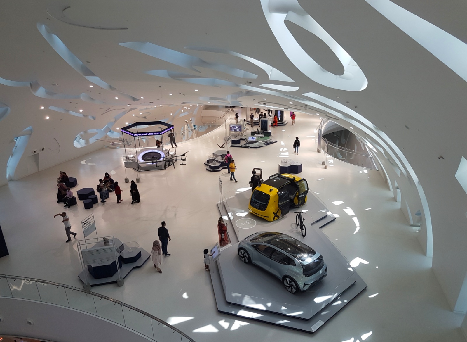 Музей будущего в Дубае - Техника будущего