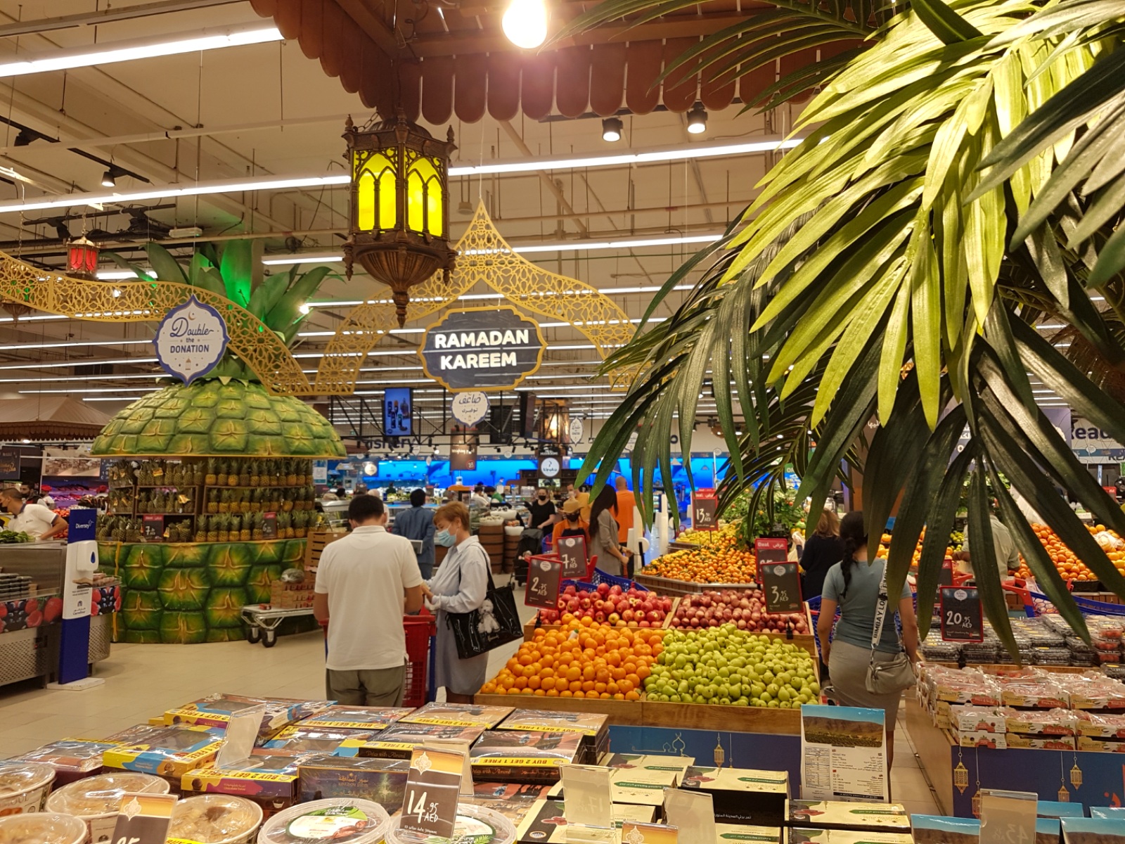 Mall of the Emirates в Дубае - Супермаркет Carrefour