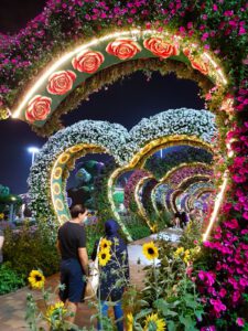 Сад чудес в Дубае - Тоннель сердец