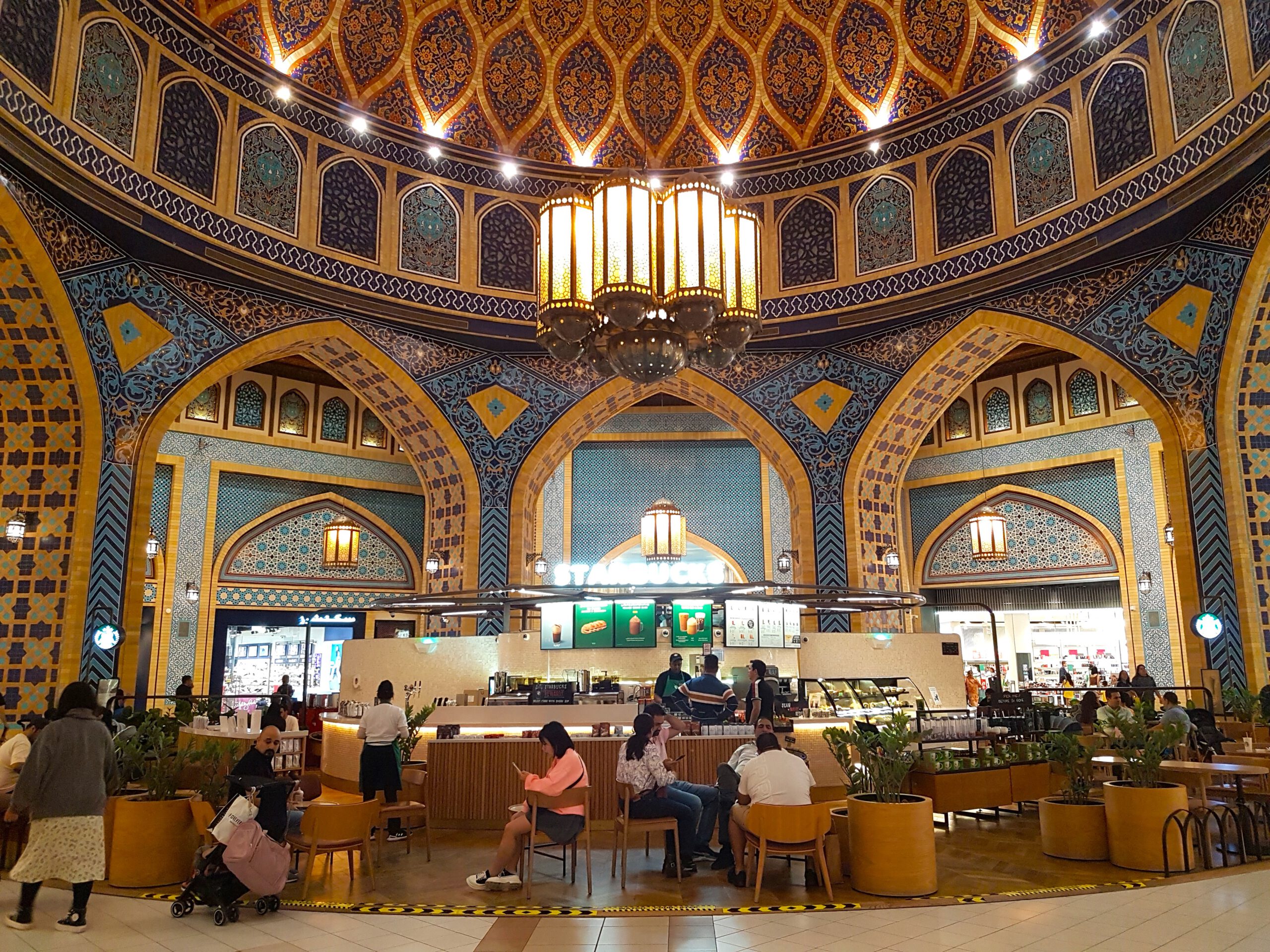 Ibn Battuta Mall в Дубае - Кофейня