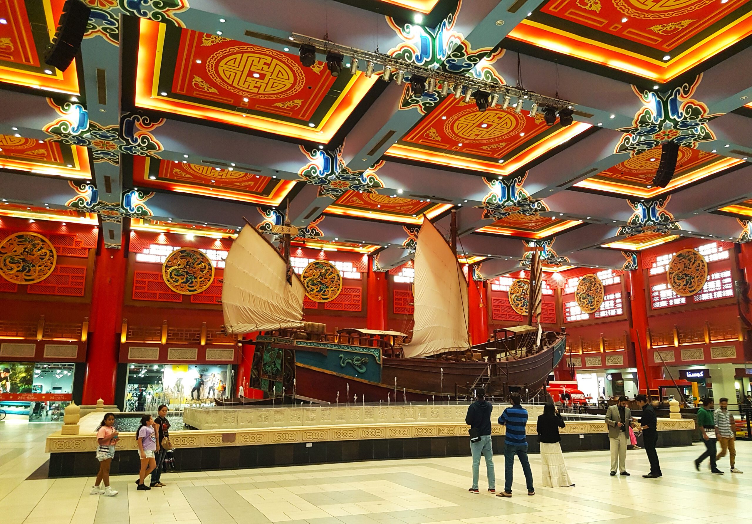 Ibn Battuta Mall в Дубае - Павильон Китай