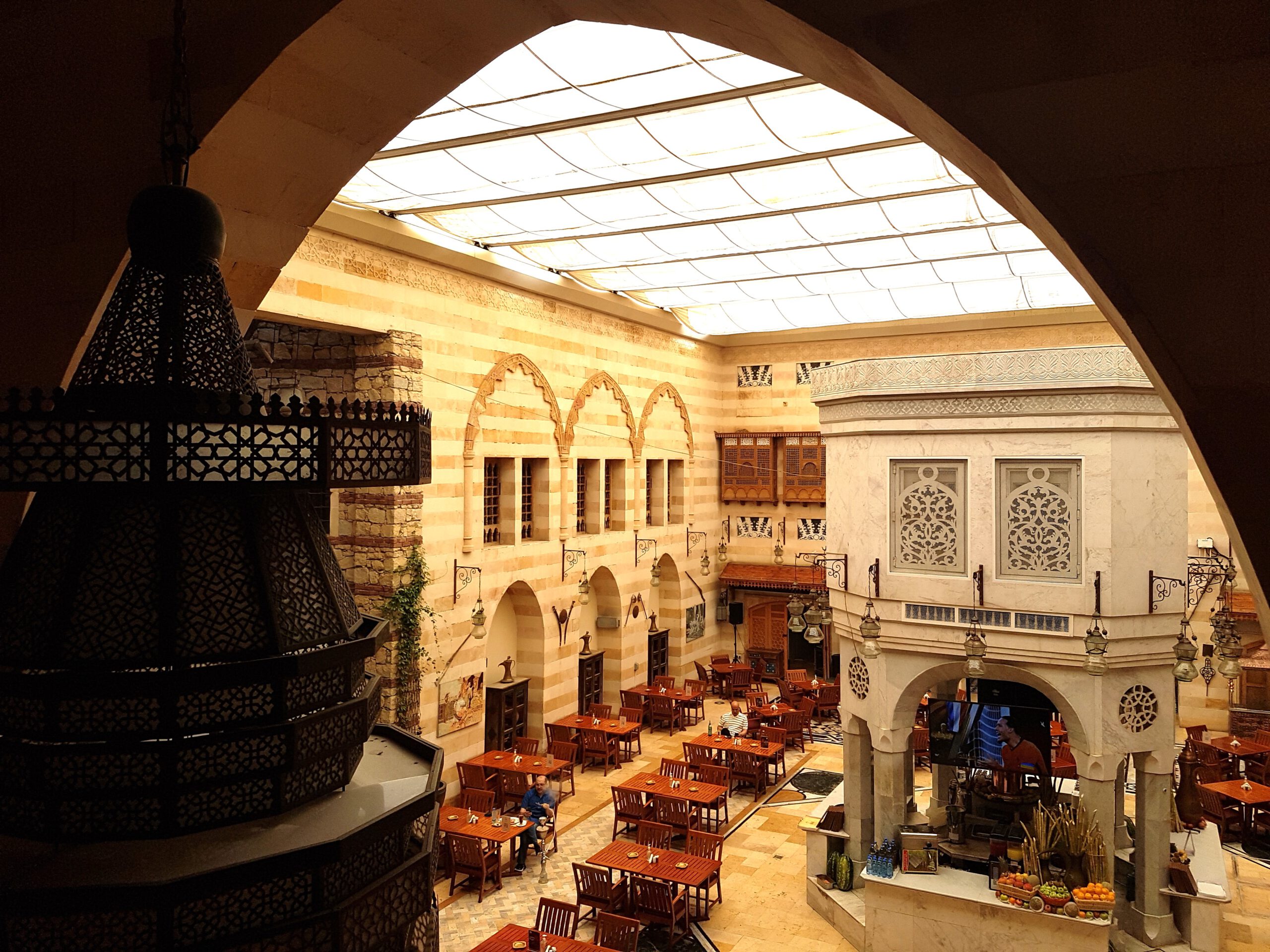 Wafi Mall в Дубае - Ресторан Khan Murjan