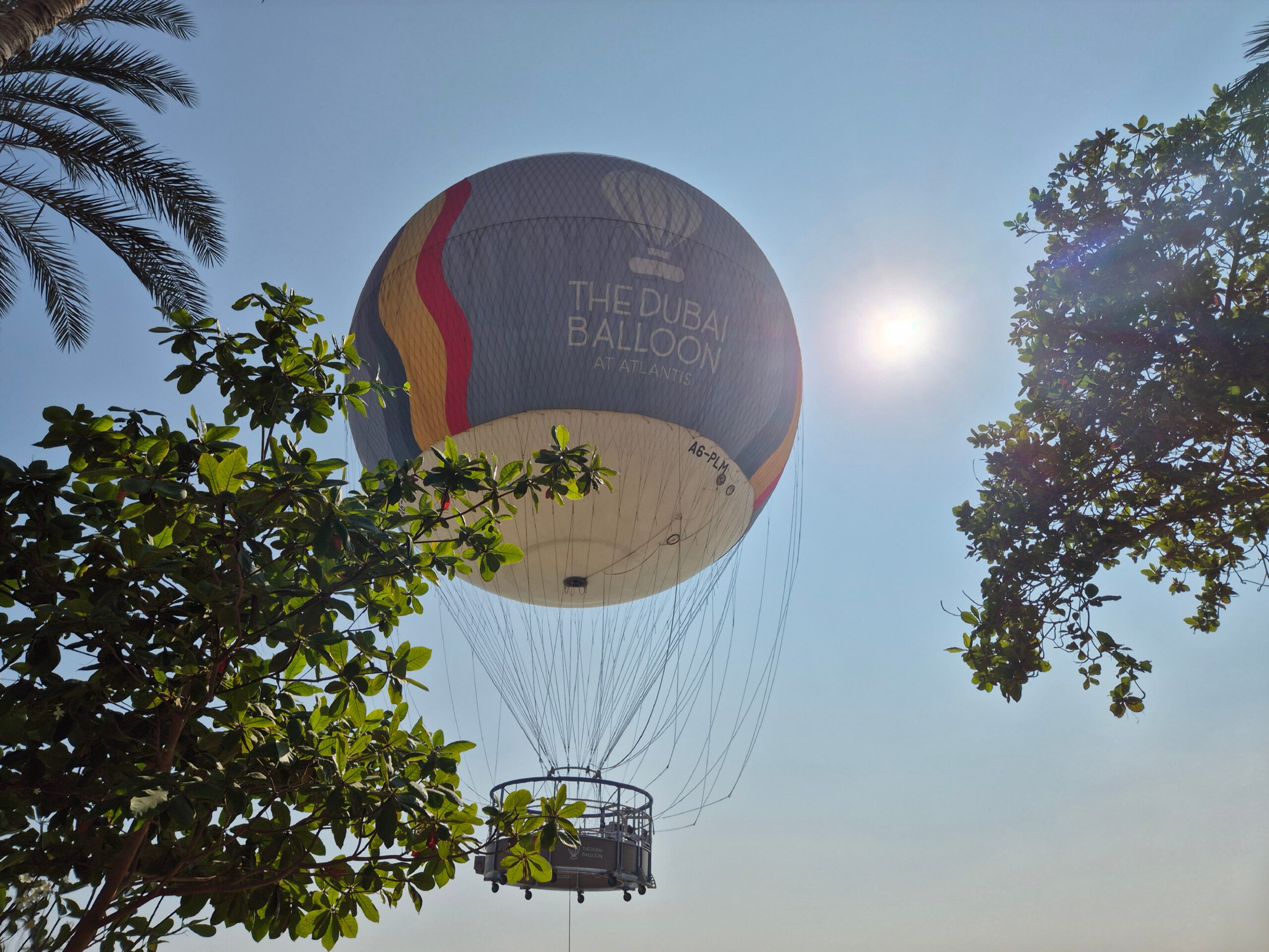 Воздушный шар The Dubai Balloon в Дубае - Пляж отеля Атлантис
